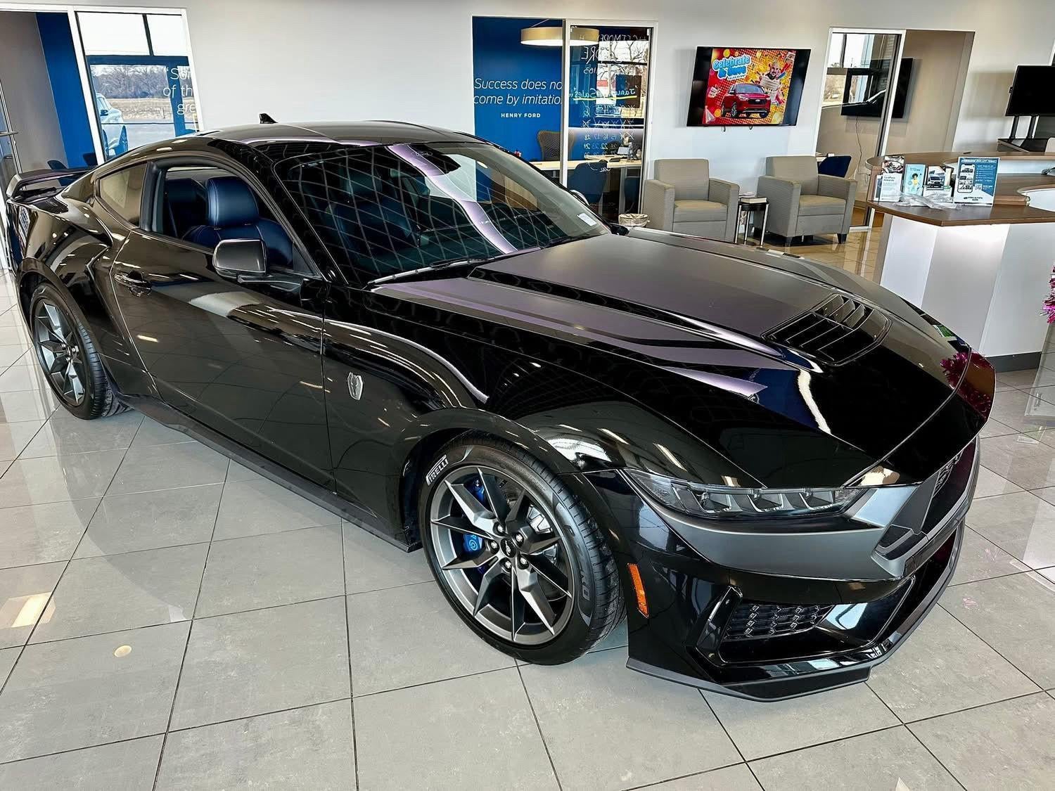 2025 Ford Mustang Dark Horse