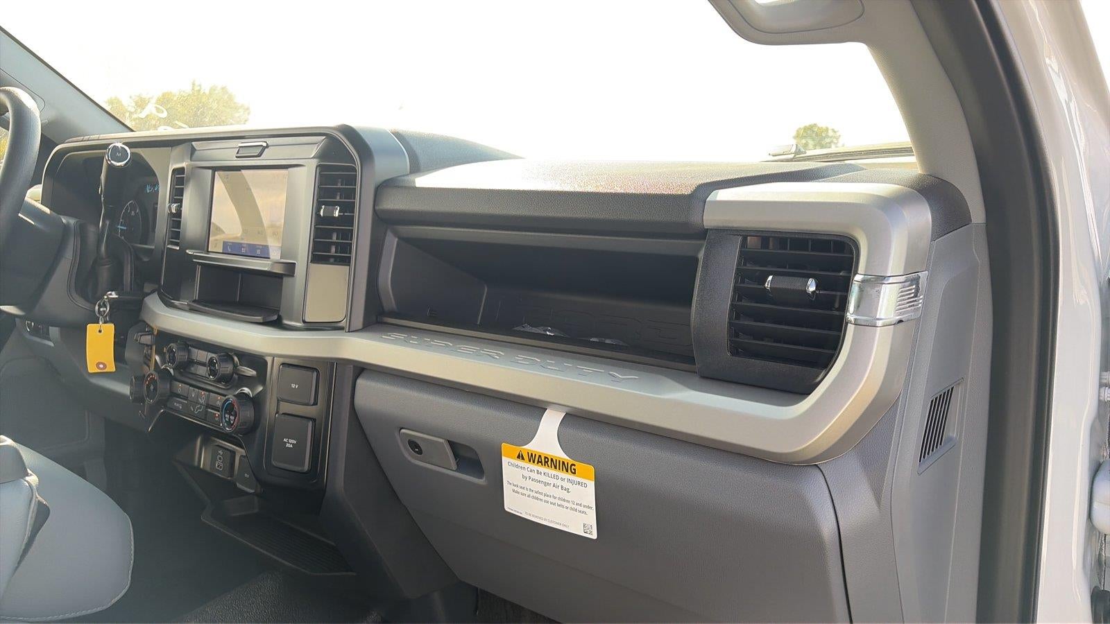 2026 Ford Super Duty F-550 DRW 12' KNAPHEIDE HEAVY DUTY PLATFORM BODY, SLIDING UNDER BODY WINCHES, FULL PLATE COMBO HITCH, 48" UNDERBODY TOOLBOX