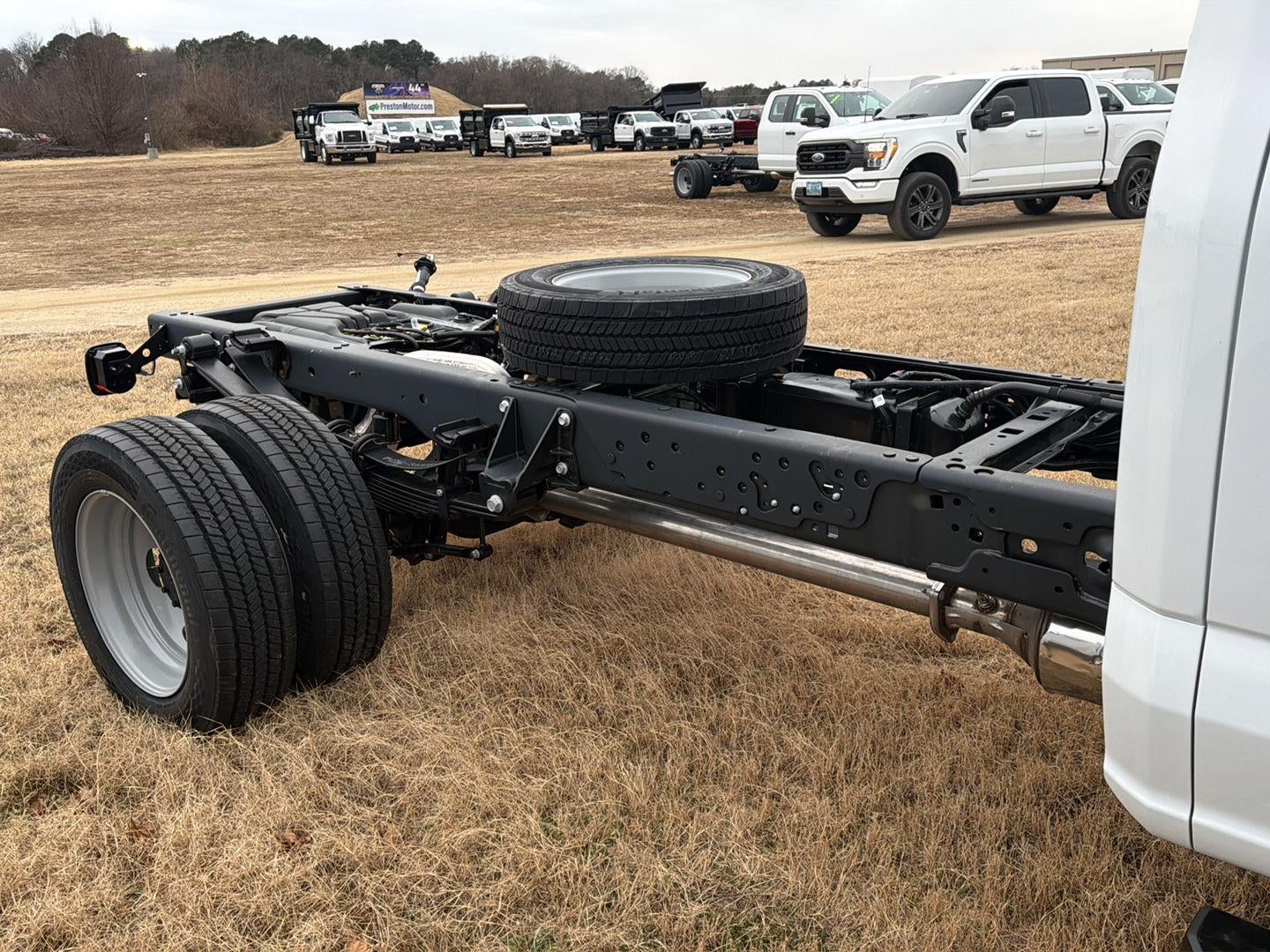 2026 Ford Chassis Cab XL
