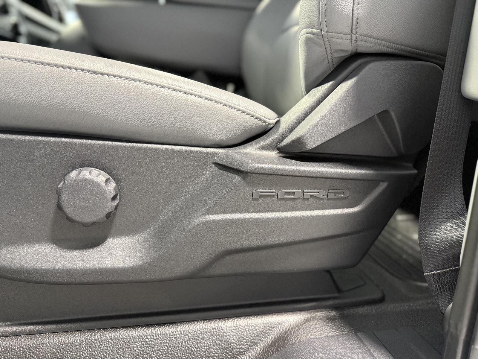 2026 Ford Super Duty F-550 DRW XL CHASSIS ONLY