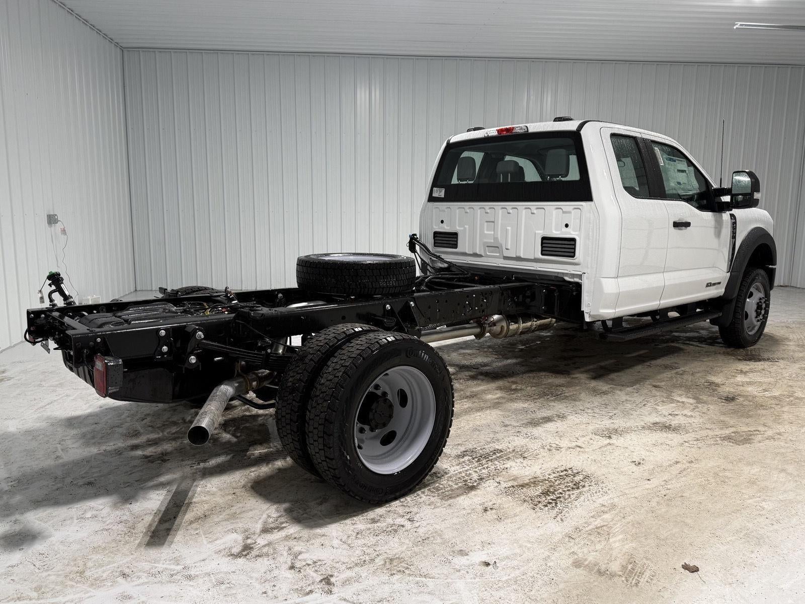 2026 Ford Super Duty F-550 DRW XL CHASSIS ONLY