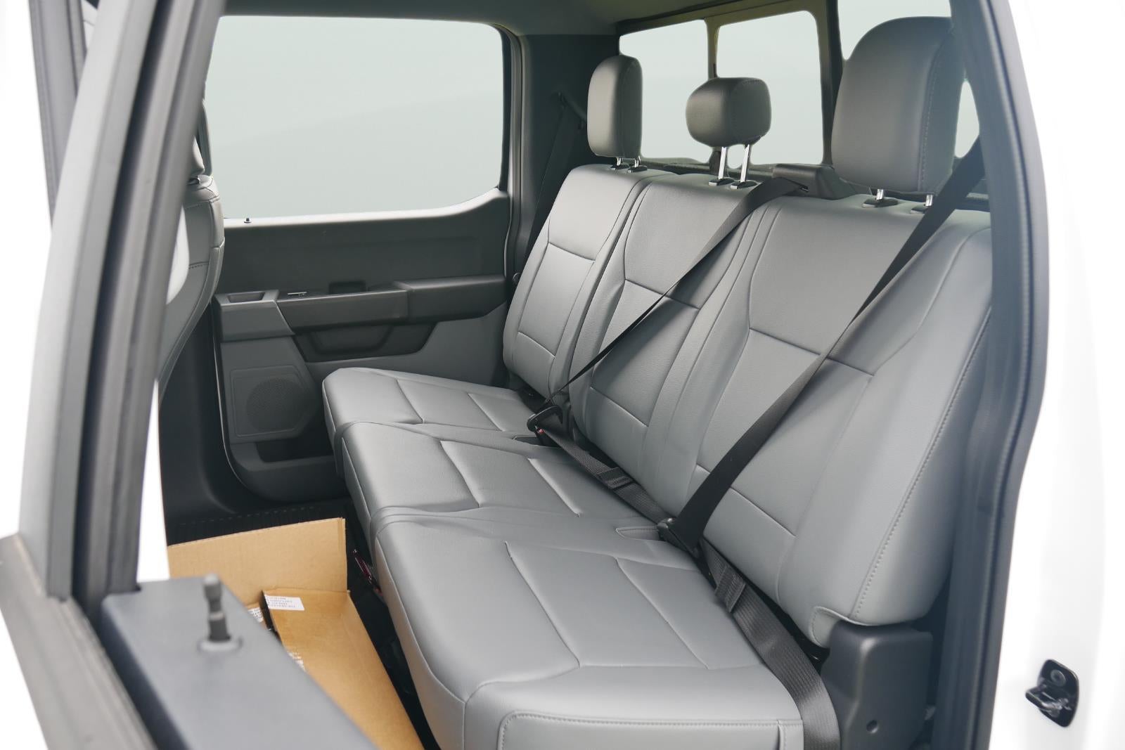 2025 Ford Super Duty F-250 8' KNAPHEIDE SERVICE BODY, SPRAY IN LINER, CLASS V HITCH