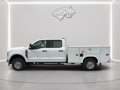 2026 Ford Super Duty F-250 SRW 8' READING CLASSIC II SERVICE BODY, C260 PACKAGE, CLASS V HITCH