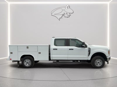 2026 Ford Super Duty F-250 SRW 8' READING CLASSIC II SERVICE BODY, C260 PACKAGE, CLASS V HITCH
