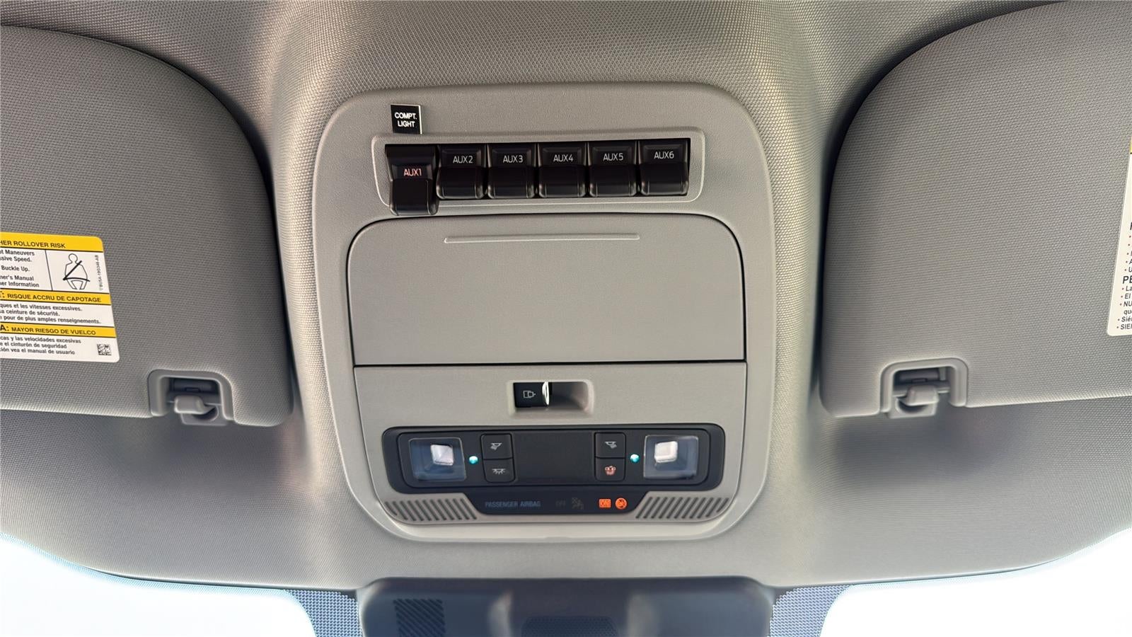 2026 Ford Super Duty F-350 SRW 9' KNAPHEIDE SERVICE BODY, SPRAY IN LINER, PAINTED TO MATCH, CLASS V HITCH, REMOTE LOCKS