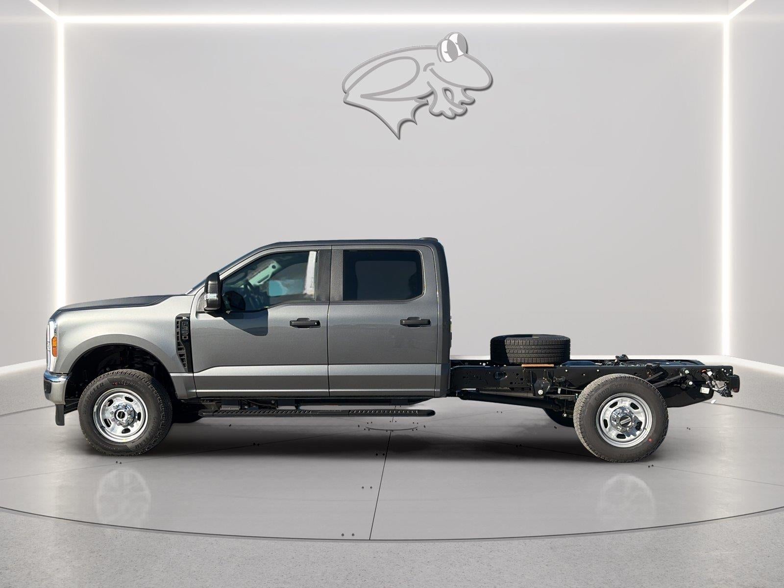 2027 Ford F-350 F-350® XL