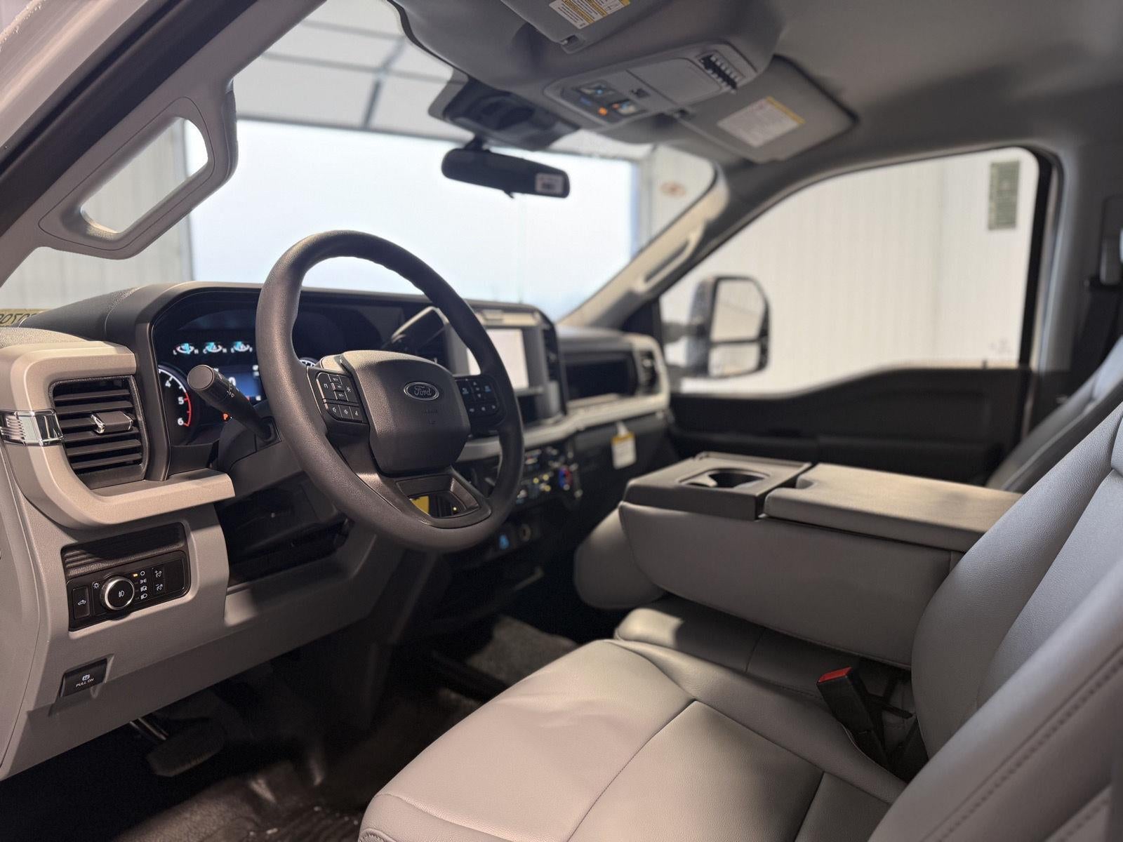 2026 Ford Super Duty F-350 SRW XL