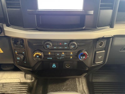 2026 Ford Super Duty F-350 SRW XL CHASSIS ONLY