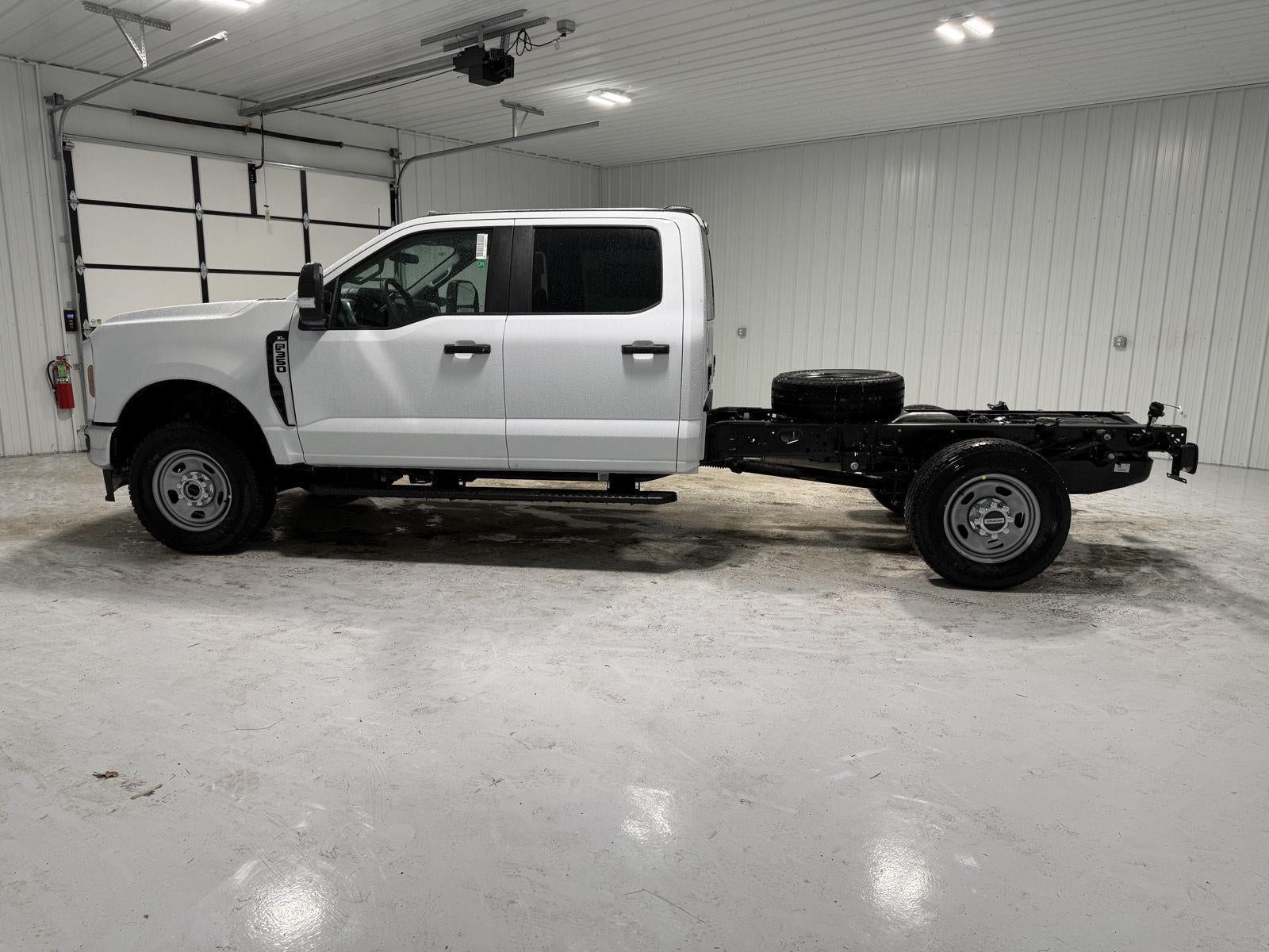 2026 Ford Super Duty F-350 SRW XL