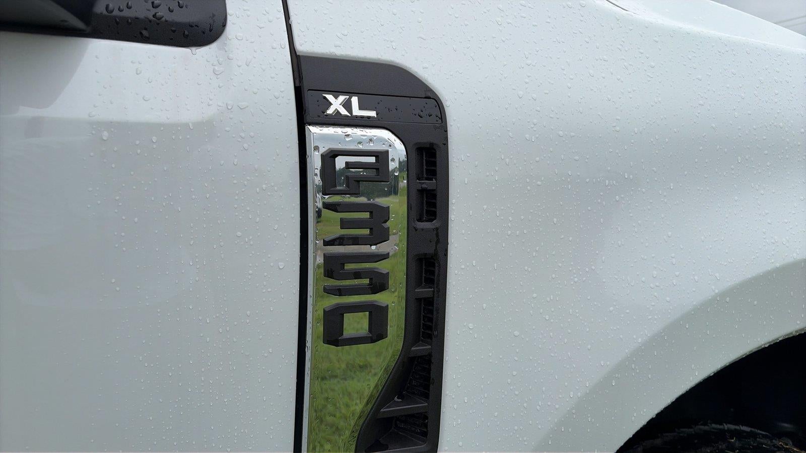 2026 Ford Super Duty F-350 SRW XL