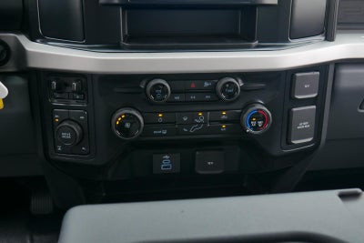 2025 Ford Chassis Cab XL