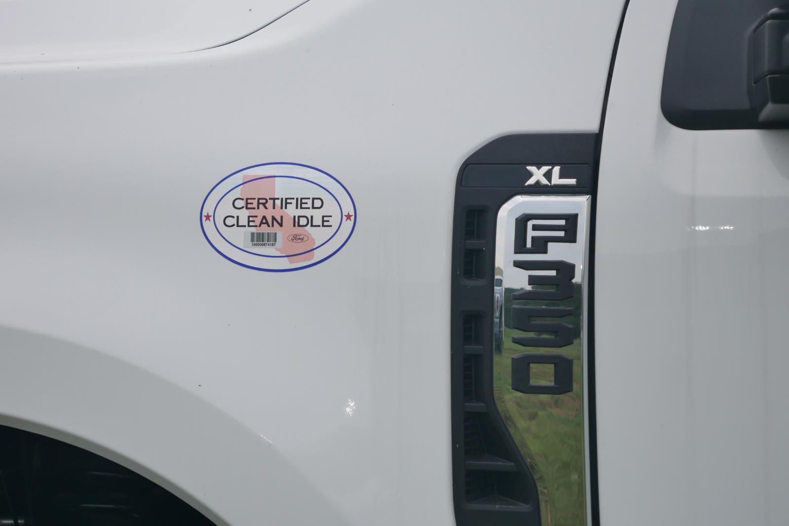 2025 Ford Chassis Cab XL