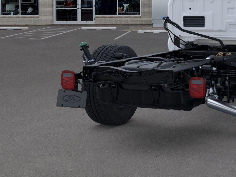 2025 Ford Chassis Cab XL