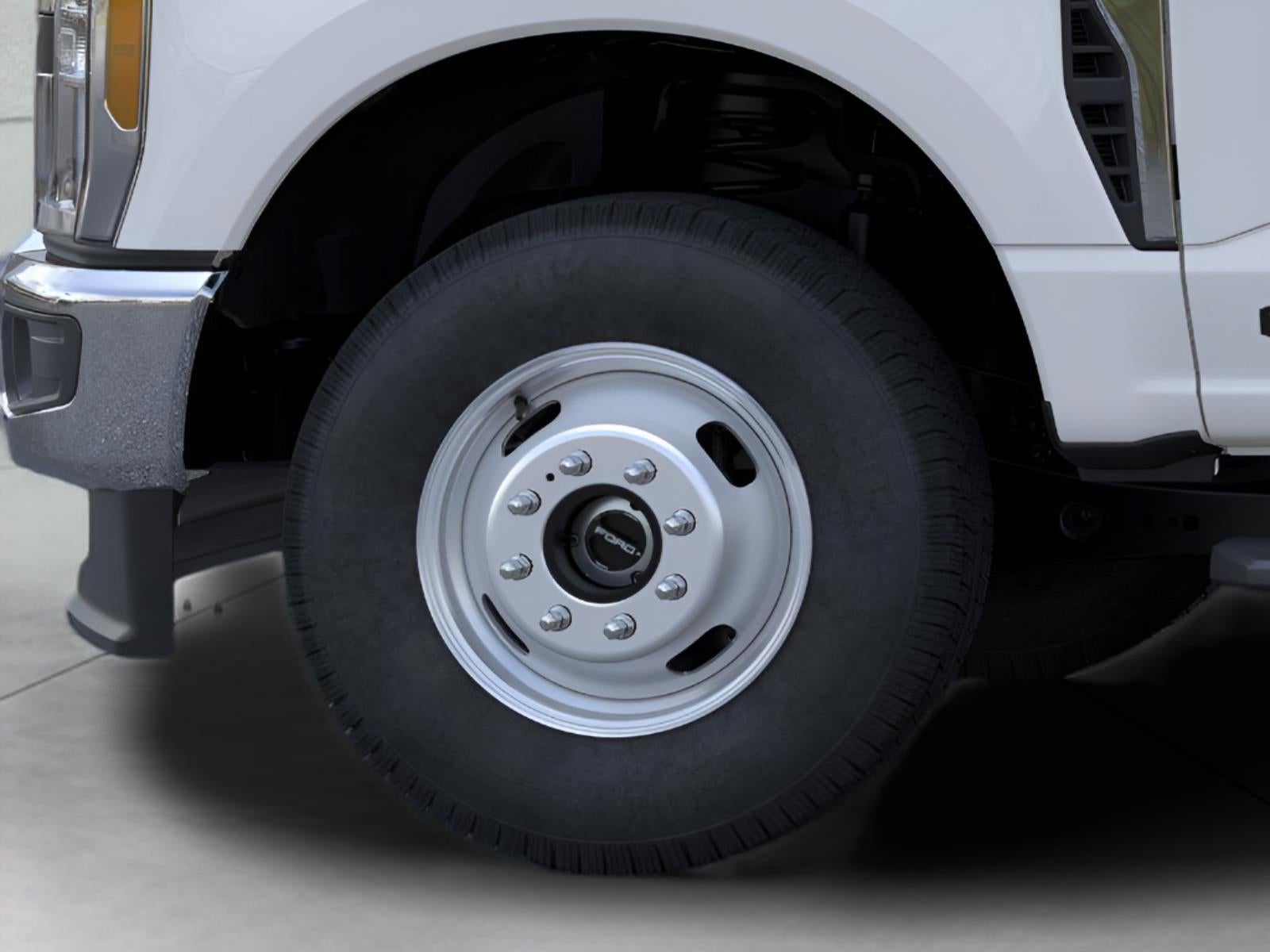 2026 Ford Super Duty F-350 DRW Lariat