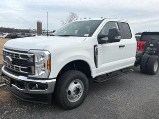 2026 Ford Super Duty F-350 DRW XL CHASSIS ONLY