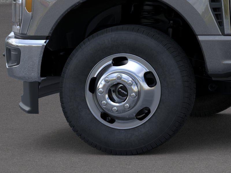 2026 Ford Super Duty F-350 DRW XLT