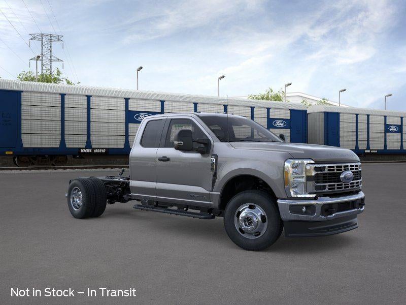 2026 Ford Super Duty F-350 DRW XLT