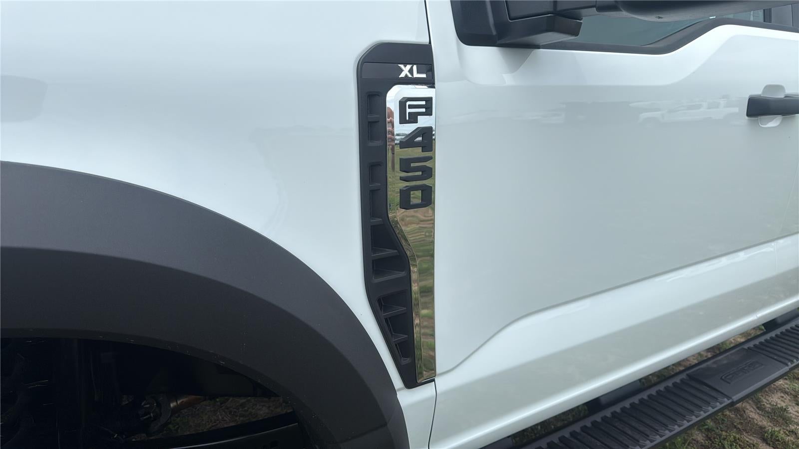 2026 Ford Super Duty F-450 DRW XL