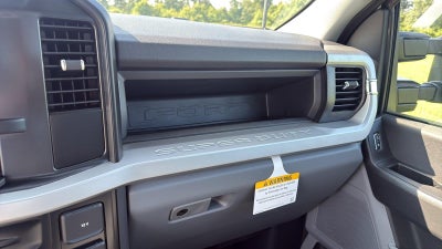2026 Ford Super Duty F-450 Drw XL CHASSIS ONLY