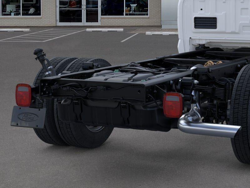 2026 Ford Super Duty F-450 DRW XL CHASSIS ONLY