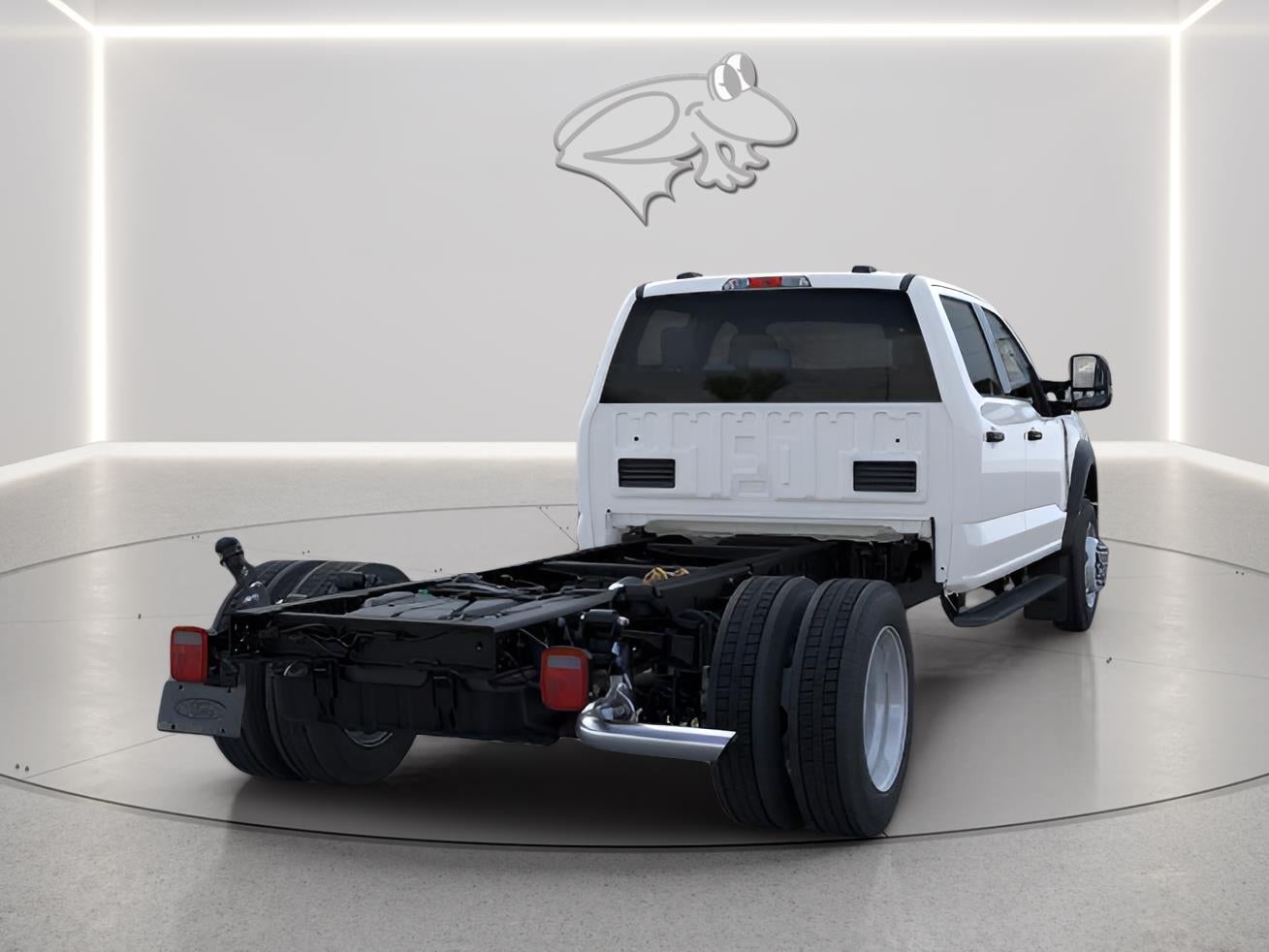 2026 Ford Super Duty F-450 DRW XL CHASSIS ONLY