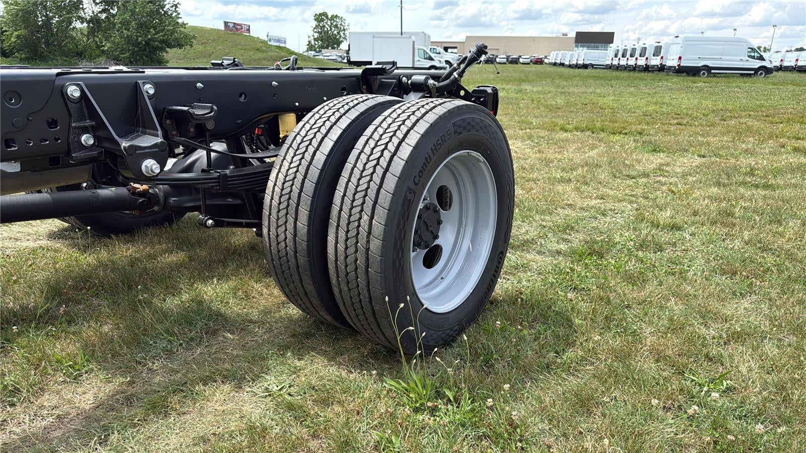 2026 Ford Super Duty F-450 DRW XL CHASSIS ONLY
