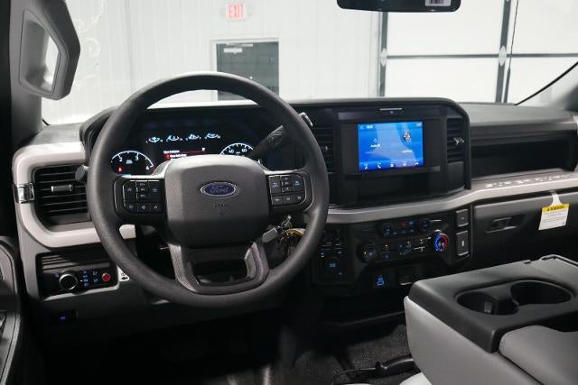 2025 Ford Super Duty F-450 DRW 9' DYNAPRO W/ BUYERS L-PAK