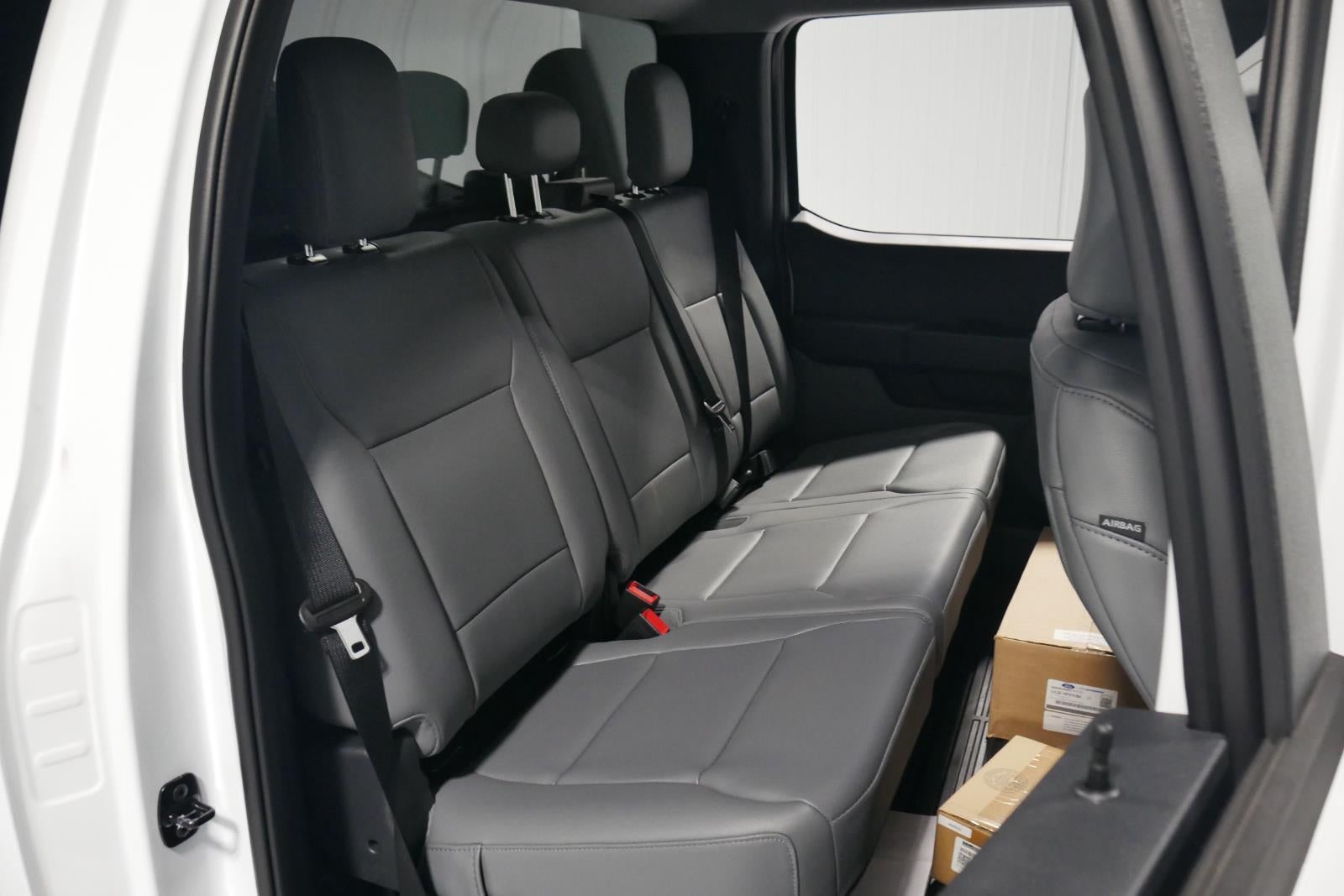 2025 Ford Super Duty F-450 DRW 9' DYNAPRO W/ BUYERS L-PAK