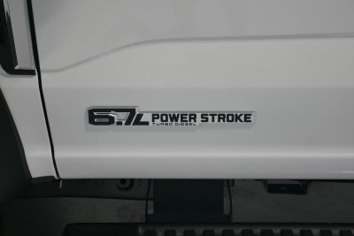 2025 Ford Super Duty F-450 DRW 9' DYNA PRO 3-4 YARD DUMP, BUYERS "L" PACK TOOL BOX, 1/4 CAB SHIELD, MANUAL TARP, FULL PLATE COMBO HITCH 2 5/16" BALL,