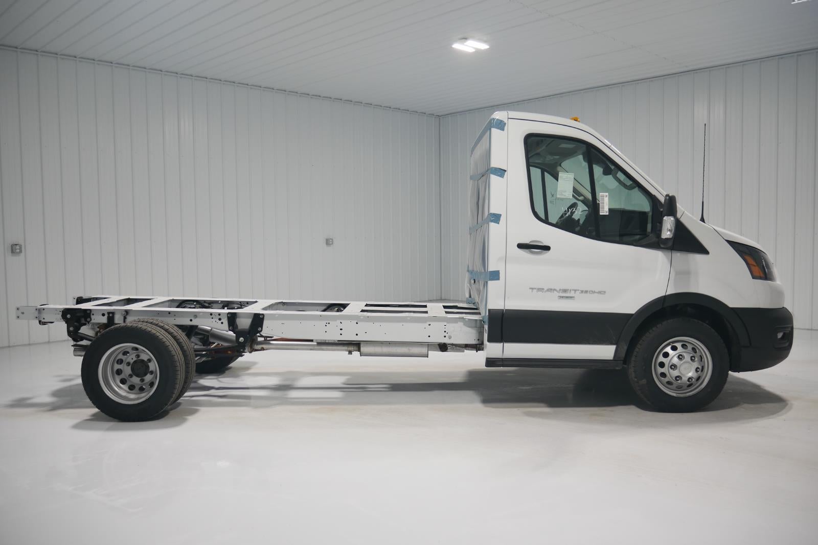 2024 Ford Transit Chassis 14' DURACUBE ALUMINUM BODY ROLL UP DOOR