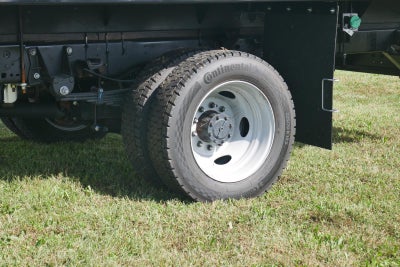 2025 Ford Super Duty F-550 DRW XL