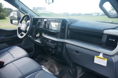 2025 Ford Super Duty F-550 DRW XL