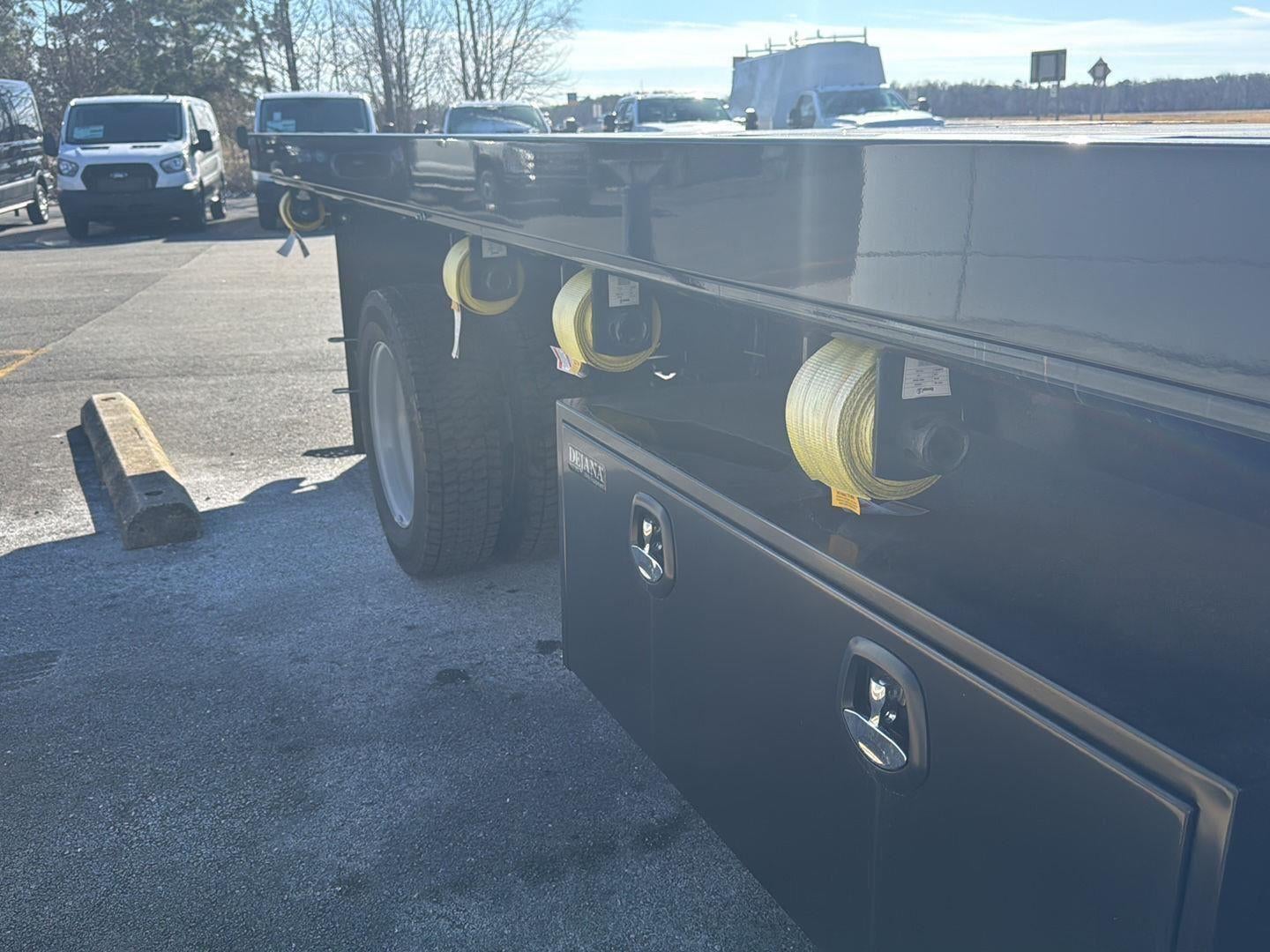 2025 Ford Super Duty F-550 DRW 16' KNAPHEIDE HEAVY DUTY PLATFORM BODY, SLIDING UNDER BODY WINCHES 48" UNDERBODY TOOL BOX