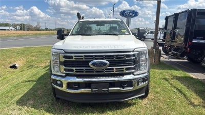 2025 Ford Super Duty F-600 DRW XL