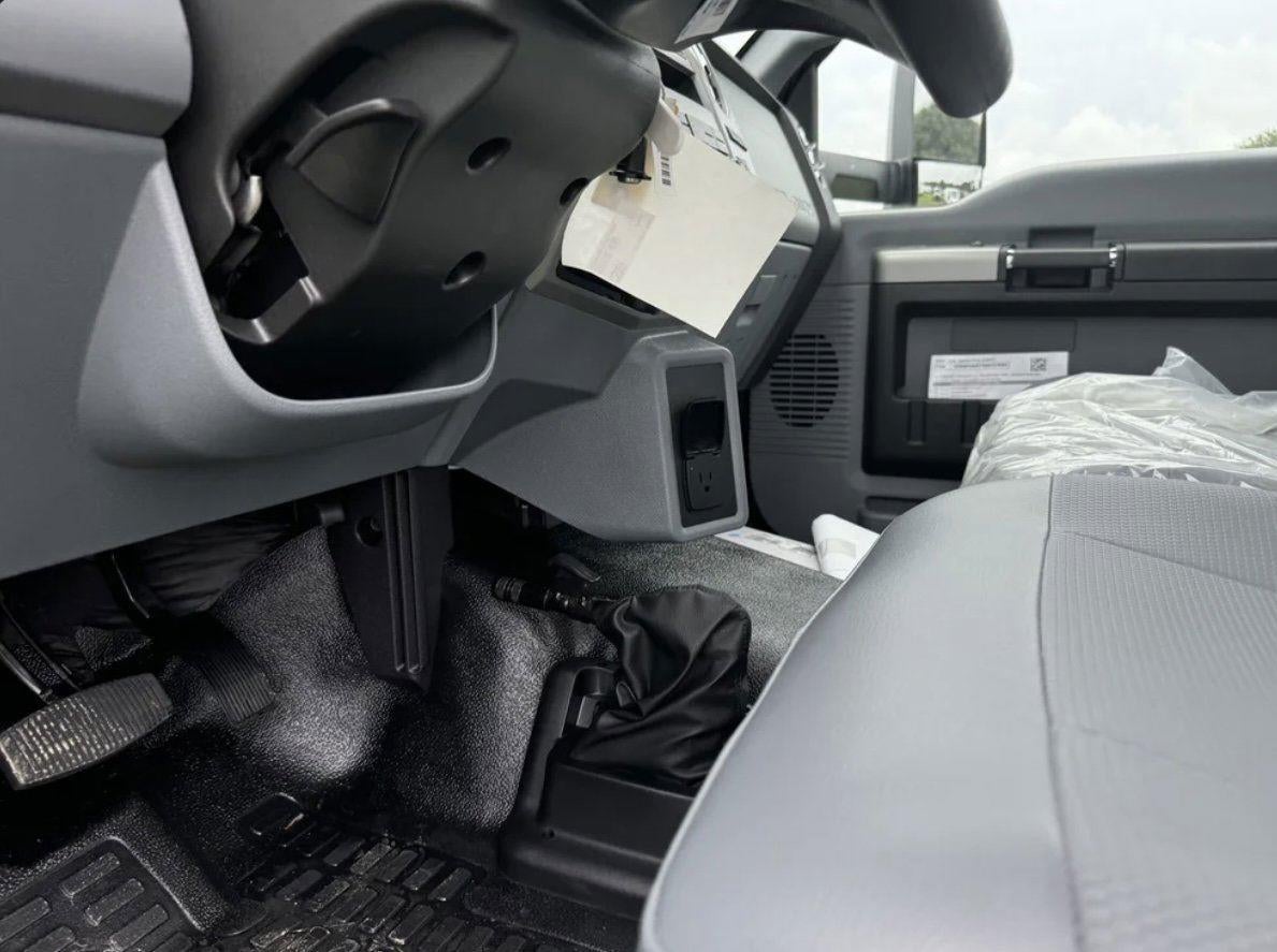 2025 Ford F-650-750 F-650 SD Gas Straight Frame