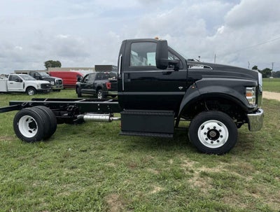 2025 Ford F-650-750 F-650 SD Gas Straight Frame