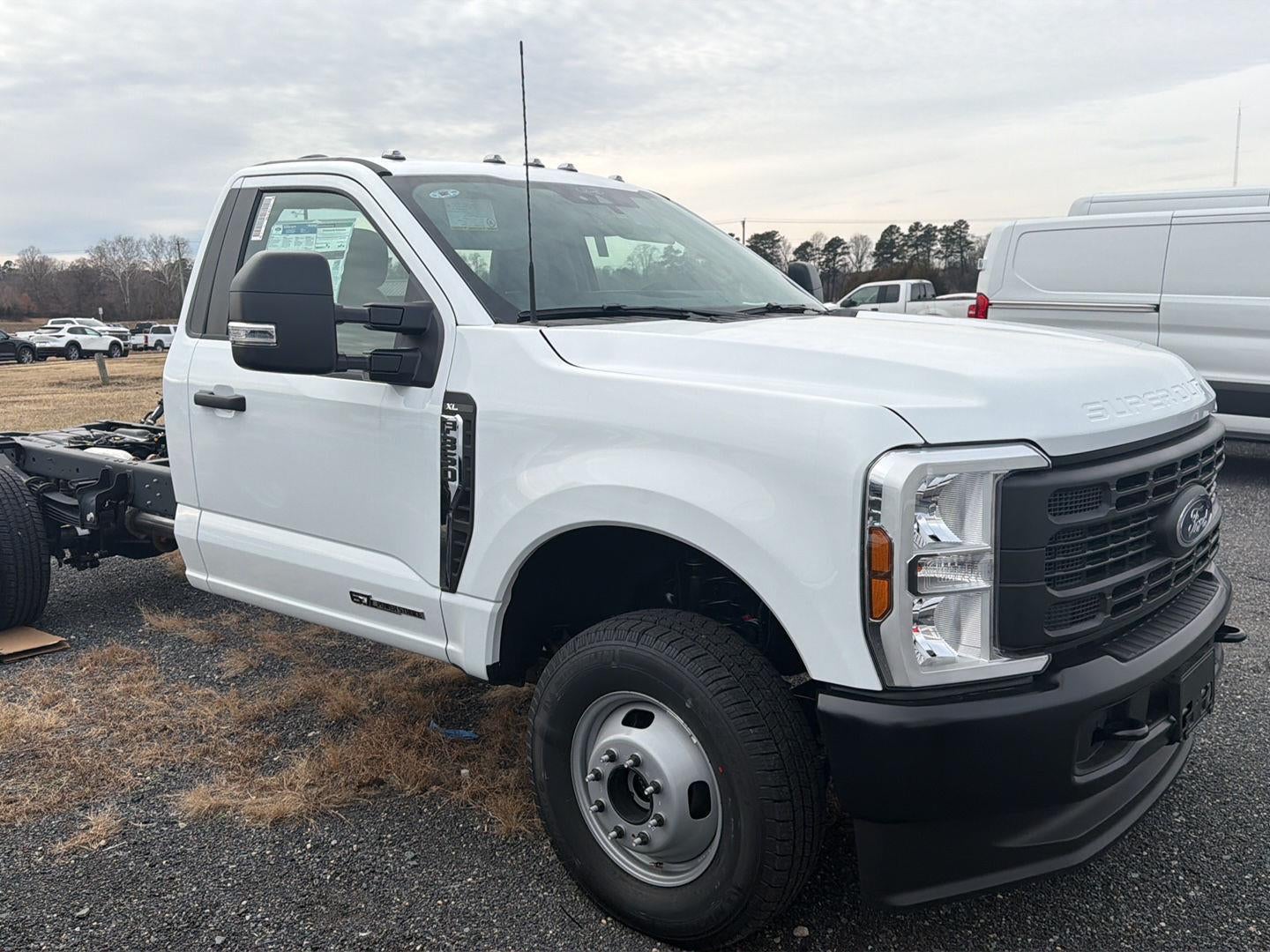 2026 Ford Super Duty F-350 DRW XL