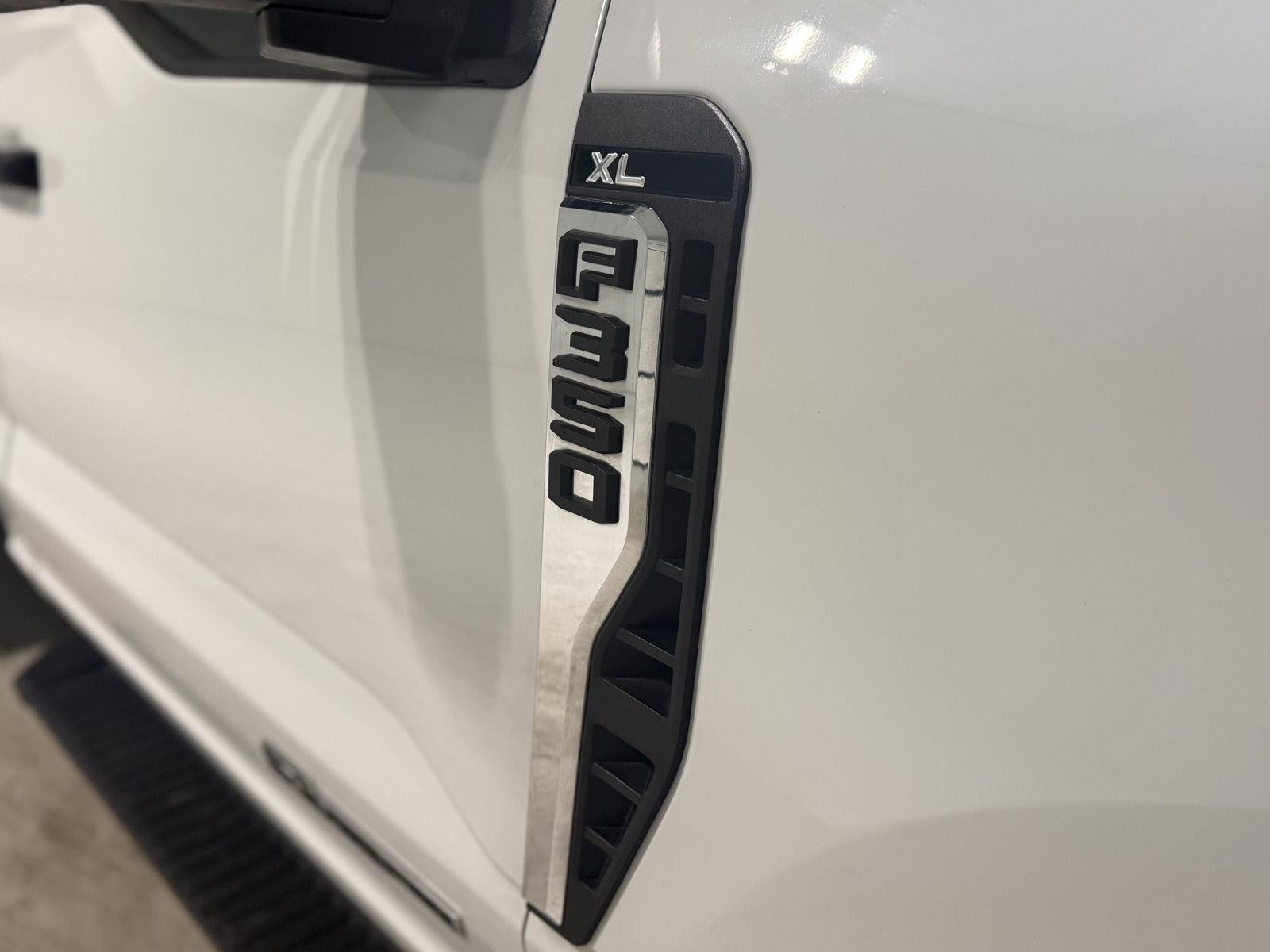 2024 Ford Super Duty F-350 DRW XL