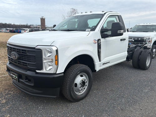 2026 Ford Chassis Cab XL