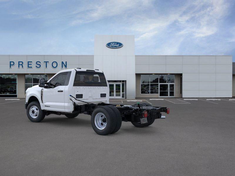 2026 Ford Chassis Cab XL