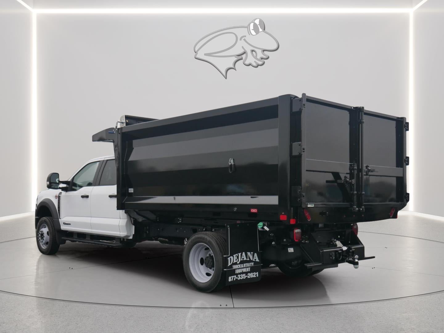 2026 Ford Super Duty F-550 DRW 12' RUGBY HEAVY DUTY LANDSCAPER, MAUNAL TARP, 48'" BARN DOORS, COMBO HITCH