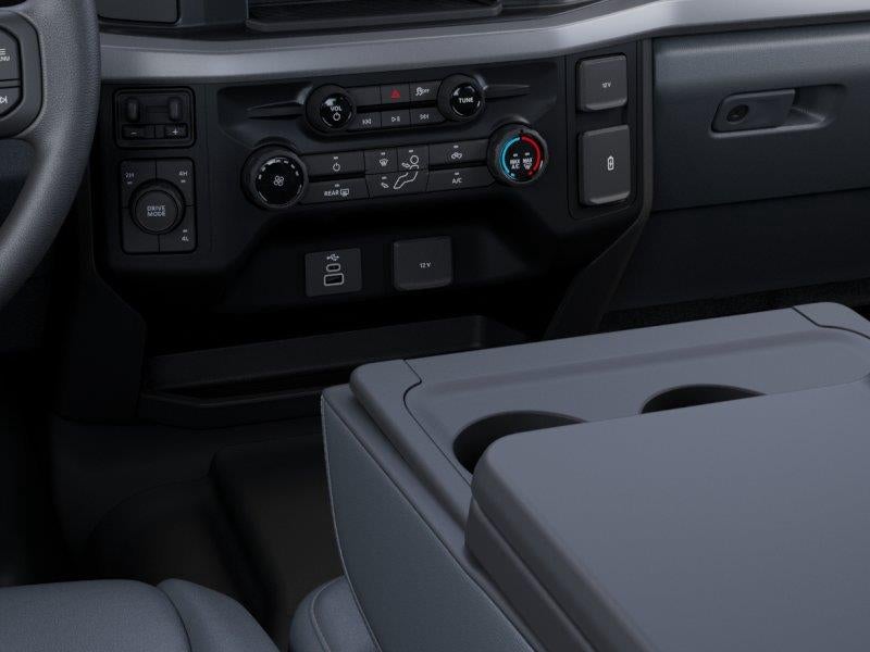 2027 Ford Super Duty F-550 DRW XL