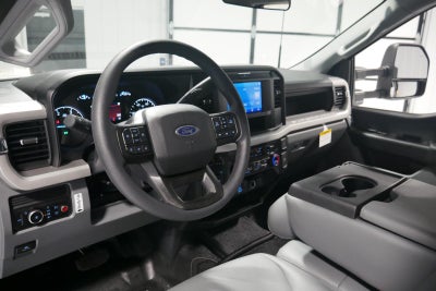 2026 Ford Chassis Cab XL