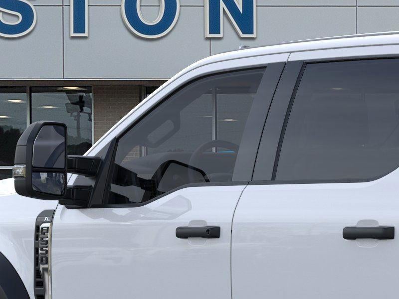 2026 Ford Super Duty F-550 DRW XL