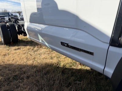 2025 Ford Chassis Cab XL