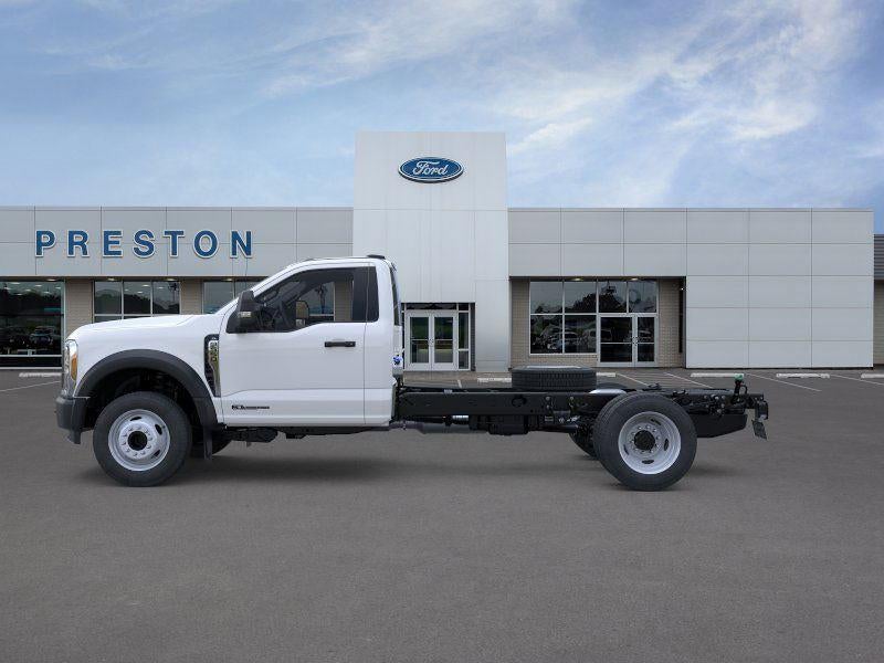 2025 Ford Chassis Cab XL