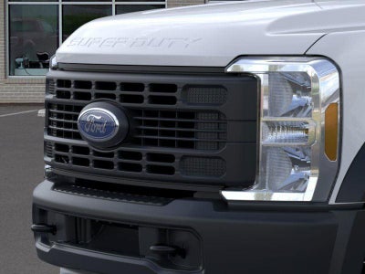 2025 Ford Super Duty F-550 DRW XL