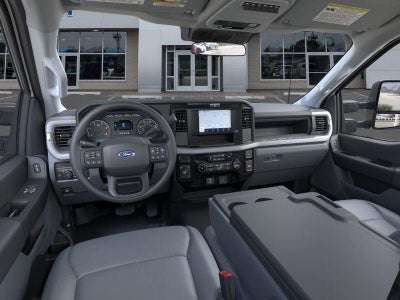 2025 Ford Super Duty F-550 DRW XL