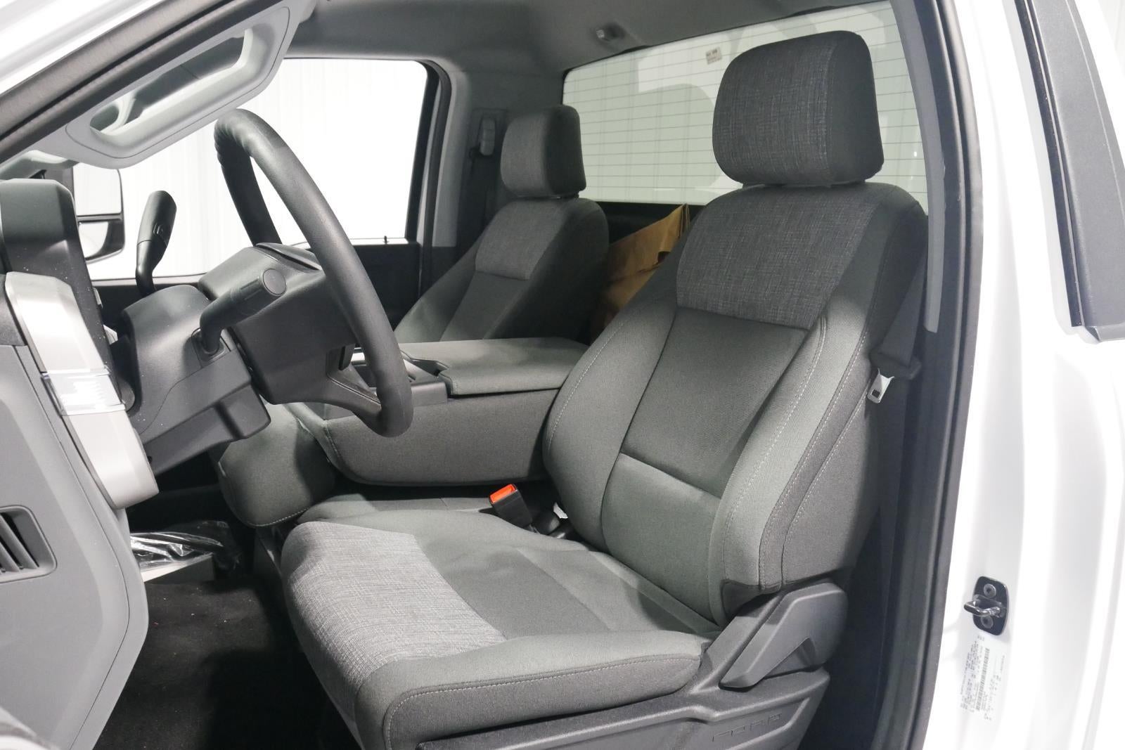 2024 Ford Super Duty F-550 DRW XLT CHASSIS ONLY