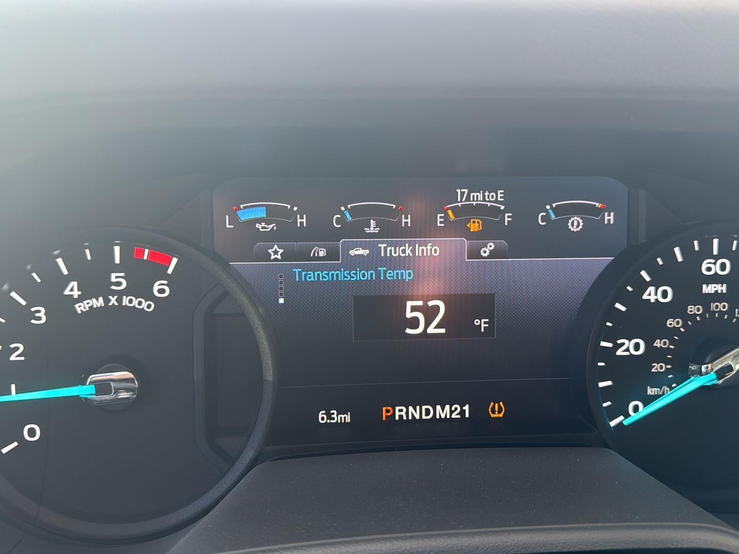 2026 Ford E-Series Cutaway 10' KNAPHEIDE KUV UTILITY VAN, MASTER LOCKING SYSTEM, CLASS V HITCH, 3 BOW LADDER RACK